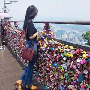 Meet your Posher, Angel